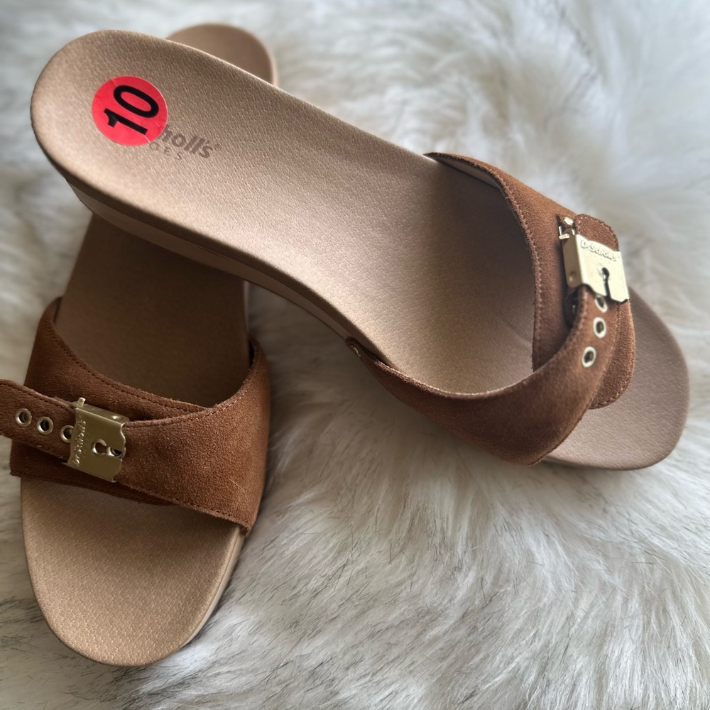 Dr. Scholl's Tan Suede Buckle Sandals - Picture 10 of 14